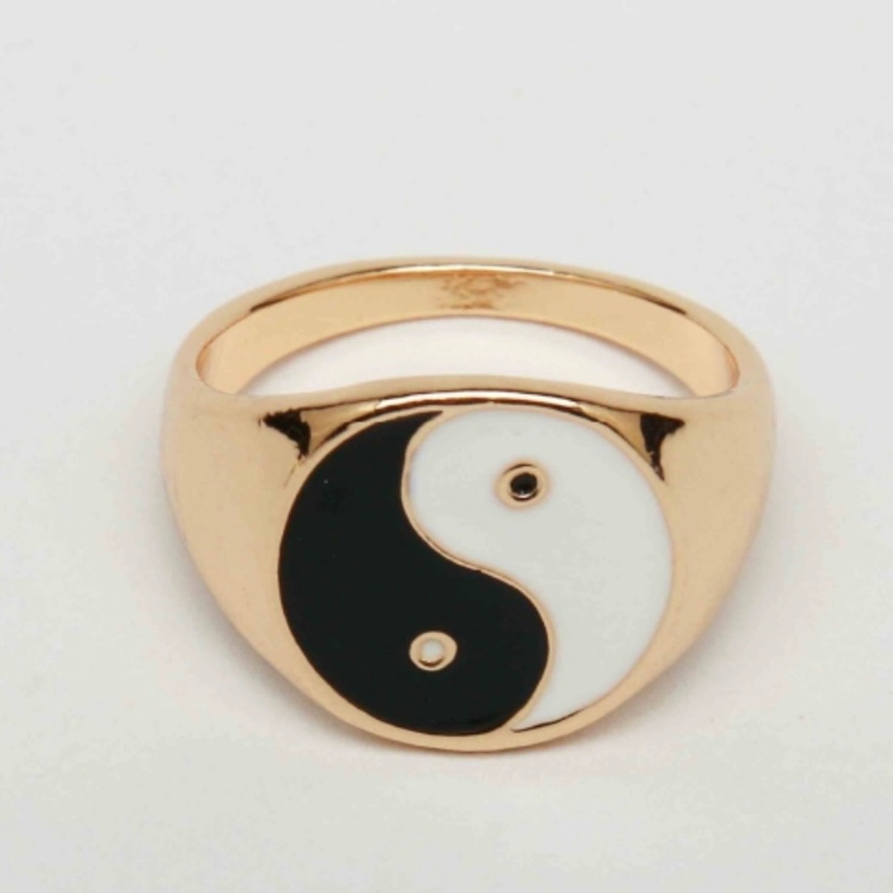 💗 Gold Yin Yang Ring Size 8 NEW